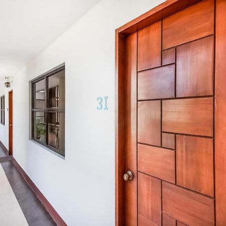 Mca Suites By Hiverooms Cebu Extérieur photo